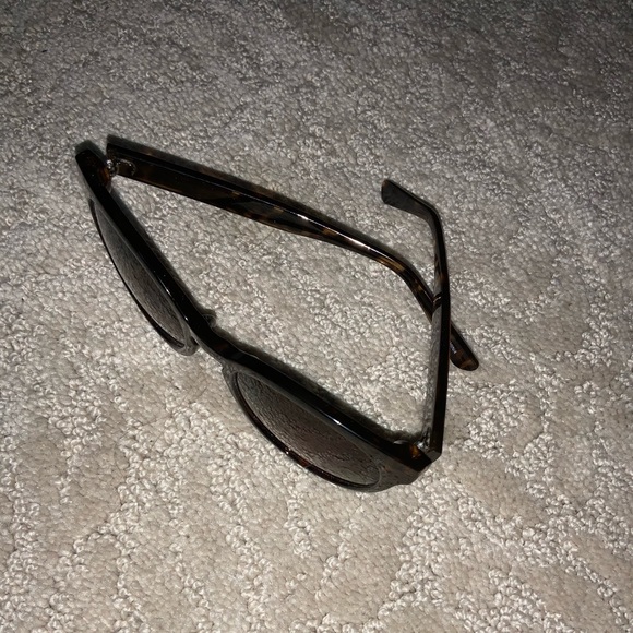 tortoise shell sunglasses - Picture 3 of 7